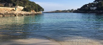 House for 8 people (4 bedrooms) with swimming pool and superb view of the marina