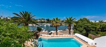 House for 8 people (4 bedrooms) with swimming pool and superb view of the marina