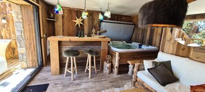 Bain à remous intérieur