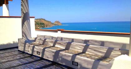 Sea view apartment - The exclusive terrace on the Aeolian Islands