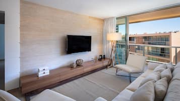 TV, stereo