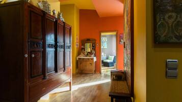 4 bedrooms, in-room safe, iron/ironing board, WiFi