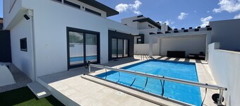Villa da Luz - Luxury holiday villa with private heated pool near Obidos