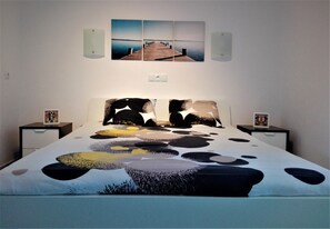 2 Schlafzimmer, Zimmersafe, Bügeleisen/Bügelbrett, kostenloses WLAN