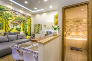 Interior - 75 nm2 Downtown design 2 BR 6 pers  (Budapest)