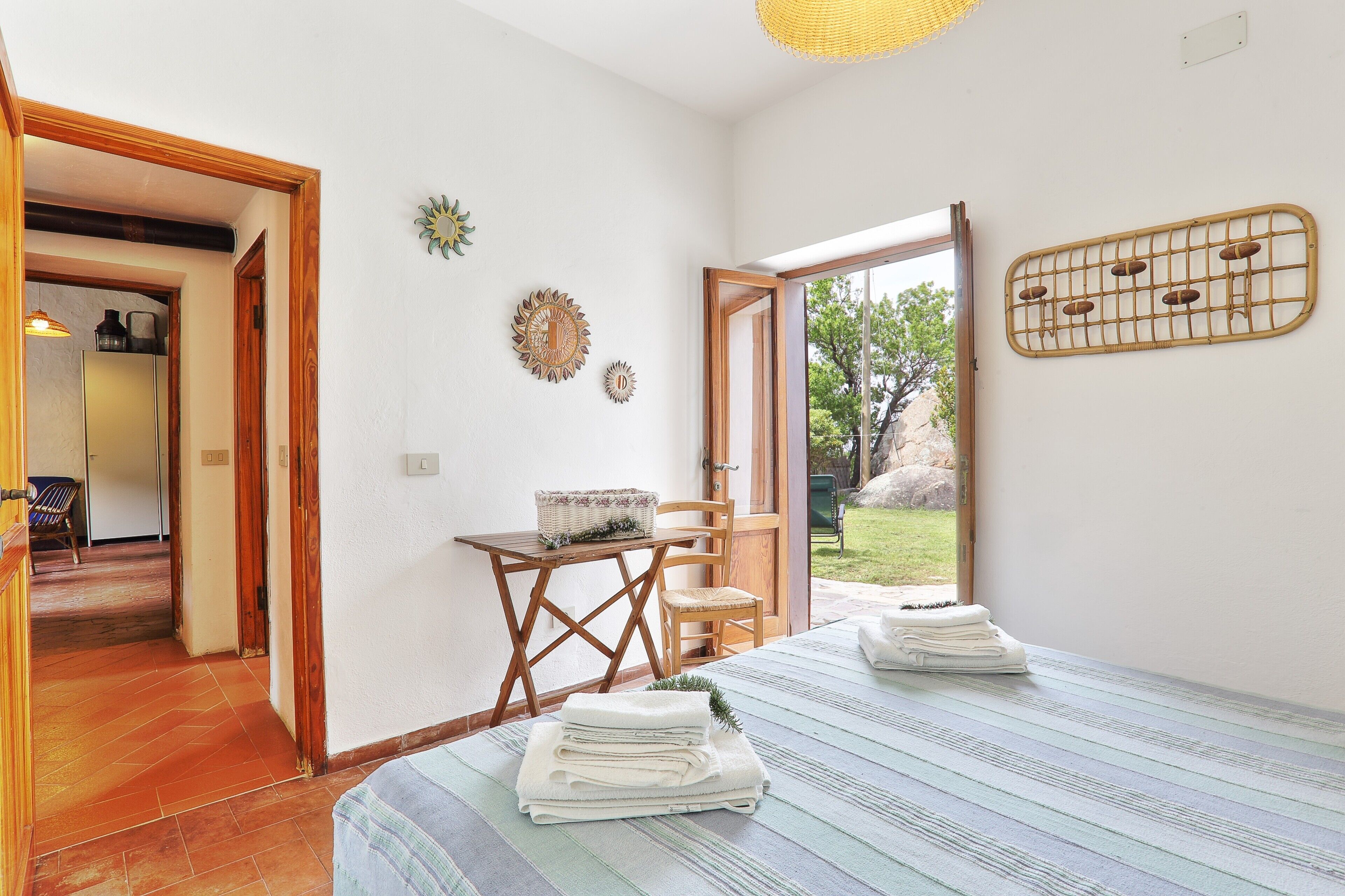 2 habitaciones, tabla de planchar con plancha y wifi gratis 