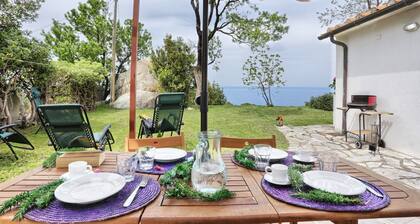 Cosy farmhouse in breathtaking surroundings - Casa La Capraia