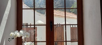 HOUSE IN PARADISE, Where tranquility is the rule