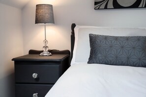 1 Schlafzimmer, Bügeleisen/Bügelbrett, Reisekinderbett, kostenloses WLAN