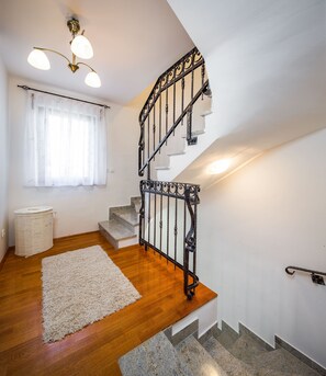 Interior - 4 star romantic villa, just a minute walk to the beach, heated pool. (Cizici)