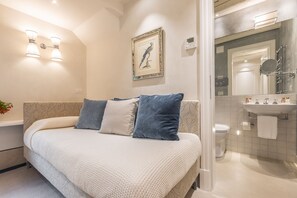 Bañera y secador de pelo