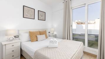 2 slaapkamers, een kluis op de kamer, een strijkplank/strijkijzer