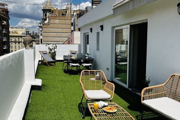 Outdoor dining - A (VA005) TH Ático Centro (Valencia / València)