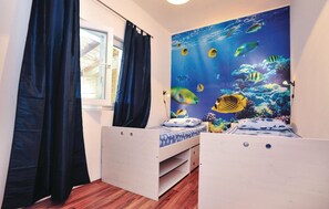 4 bedrooms, free WiFi, bed sheets