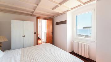 2 camere, ferro/asse da stiro, culla da viaggio, Wi-Fi gratuito