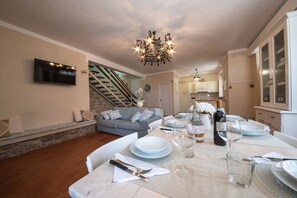 Interior - VillaSubasioRelax, panoramic villa with swimming pool, natural park, Spello, Assisi (Spello PG)