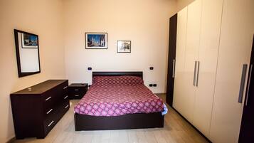 2 Schlafzimmer, Bügeleisen/Bügelbrett, Internetzugang