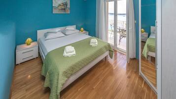 3 makuuhuonetta, vauvan matkasänky, ilmainen Wi-Fi, vuodevaatteet