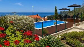 Unclassified image, 3 of 32, button - Stunning home in Plat (Plat)