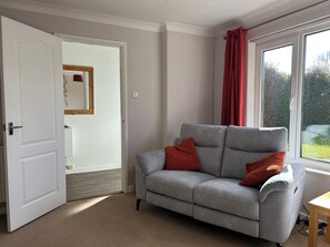 Smart TV, fireplace, video games, DVD player - Family friendly bungalow near the sea (Illogan)