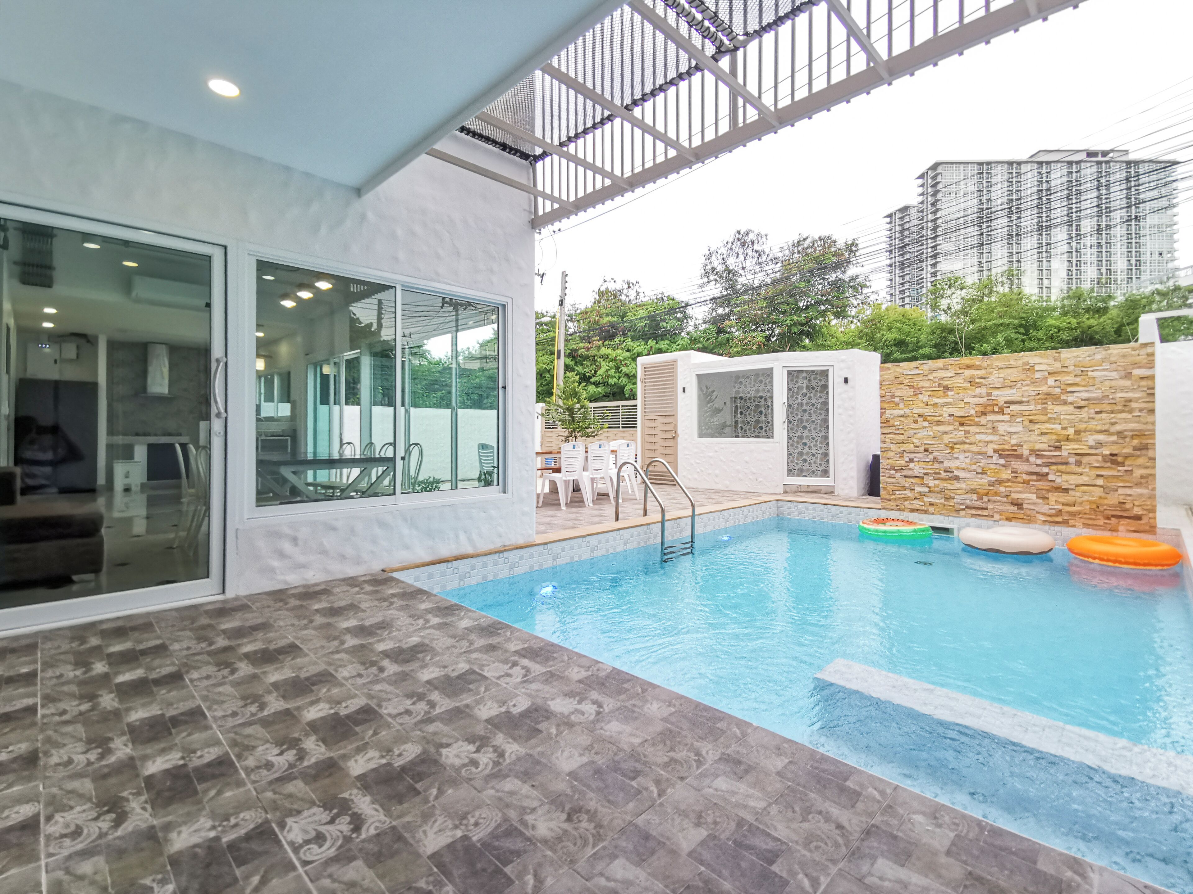 디자인 하우스 | 전용 수영장