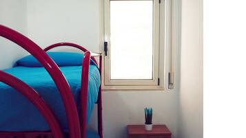 3 Schlafzimmer, Schreibtisch, Bügeleisen/Bügelbrett, kostenloses WLAN