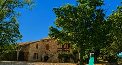 Beautiful Stone Farmhouse with large Private Swimming Pool and Stunning Views
