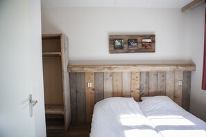 8 bedrooms, WiFi