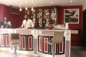 Bar (on property) - Safyad Hotel (Yaoundé)