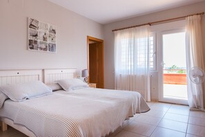 5 habitaciones, escritorio, tabla de planchar con plancha y wifi gratis 