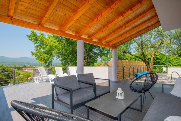 balcony-terrace