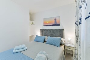 2 chambres, fer et planche Ă repasser, Wi-Fi gratuit, draps fournis