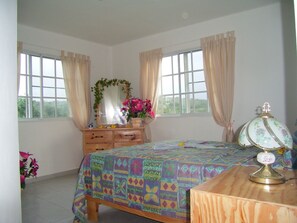 1 soverom, safe på rommet, wi-fi (inkludert) og sengetøy