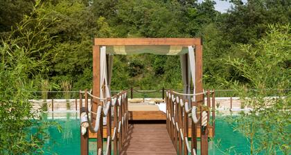 Exklusive Villa in der NĂ€he Pula mit eigenem See