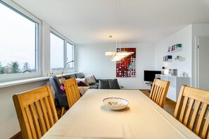 Interior - High quality apartment with balcony and stunning lake and Alpine views  (Meersburg)
