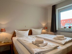 1 多间卧室、客房内保险箱、旅行婴儿床、WiFi