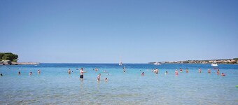 Cozy home in Petrcane with WiFi