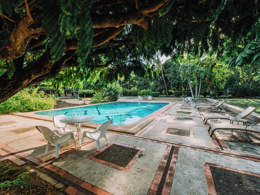 2 piscinas al aire libre