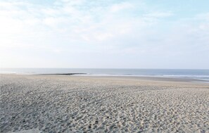 Beach nearby, fishing - 2 bedroom amazing home in Noordwijk (Noordwijk)