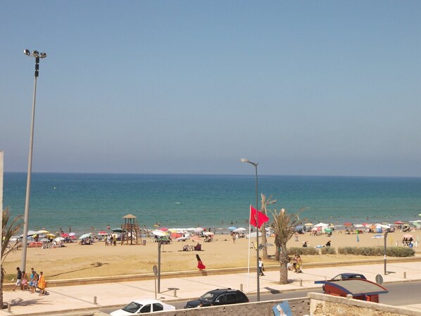 Platja a a prop