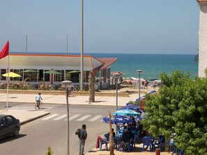 Platja a a prop 