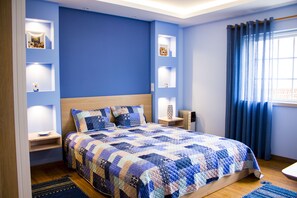 1 bedroom, in-room safe, desk, iron/ironing board - PrivatePool - Seaview - Ideal Family - 10min wlk to Beach - fully equipped  (Carvoeira)