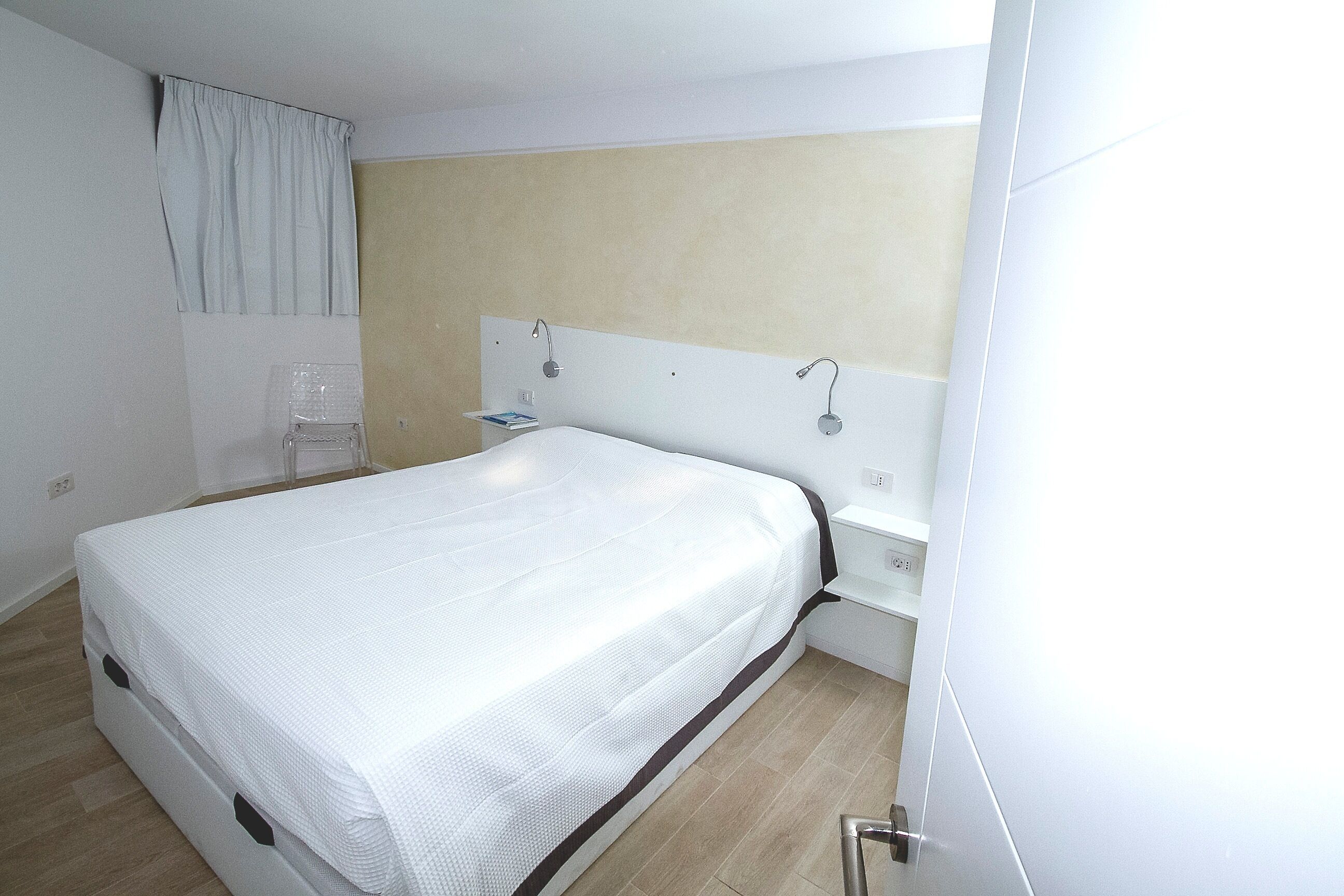 1 slaapkamer, een strijkplank/strijkijzer, gratis wifi, beddengoed