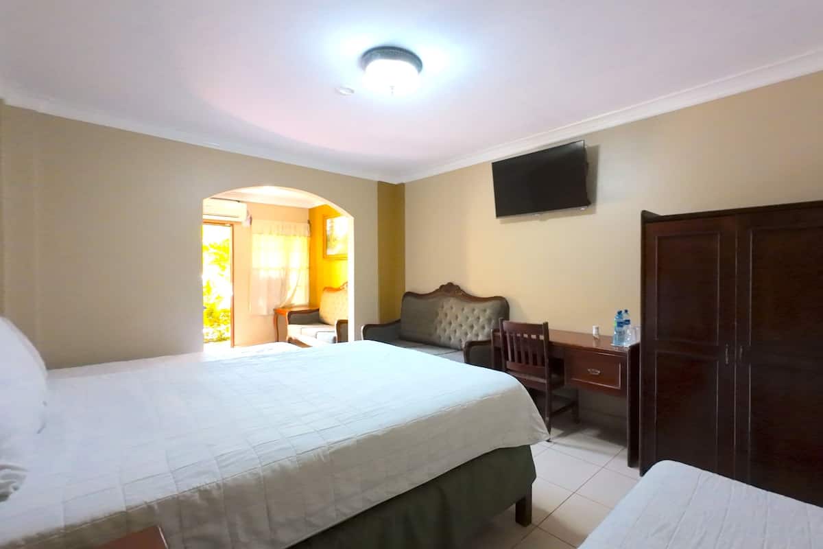 Deluxe Single Room