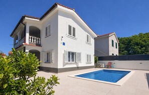 Beheizter Pool
