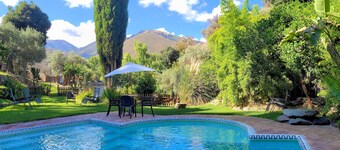 Sustainable High Level Cave House, Private huge Garden Calm View Child safe Pool