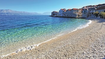 Vlak bij het strand, vissen
