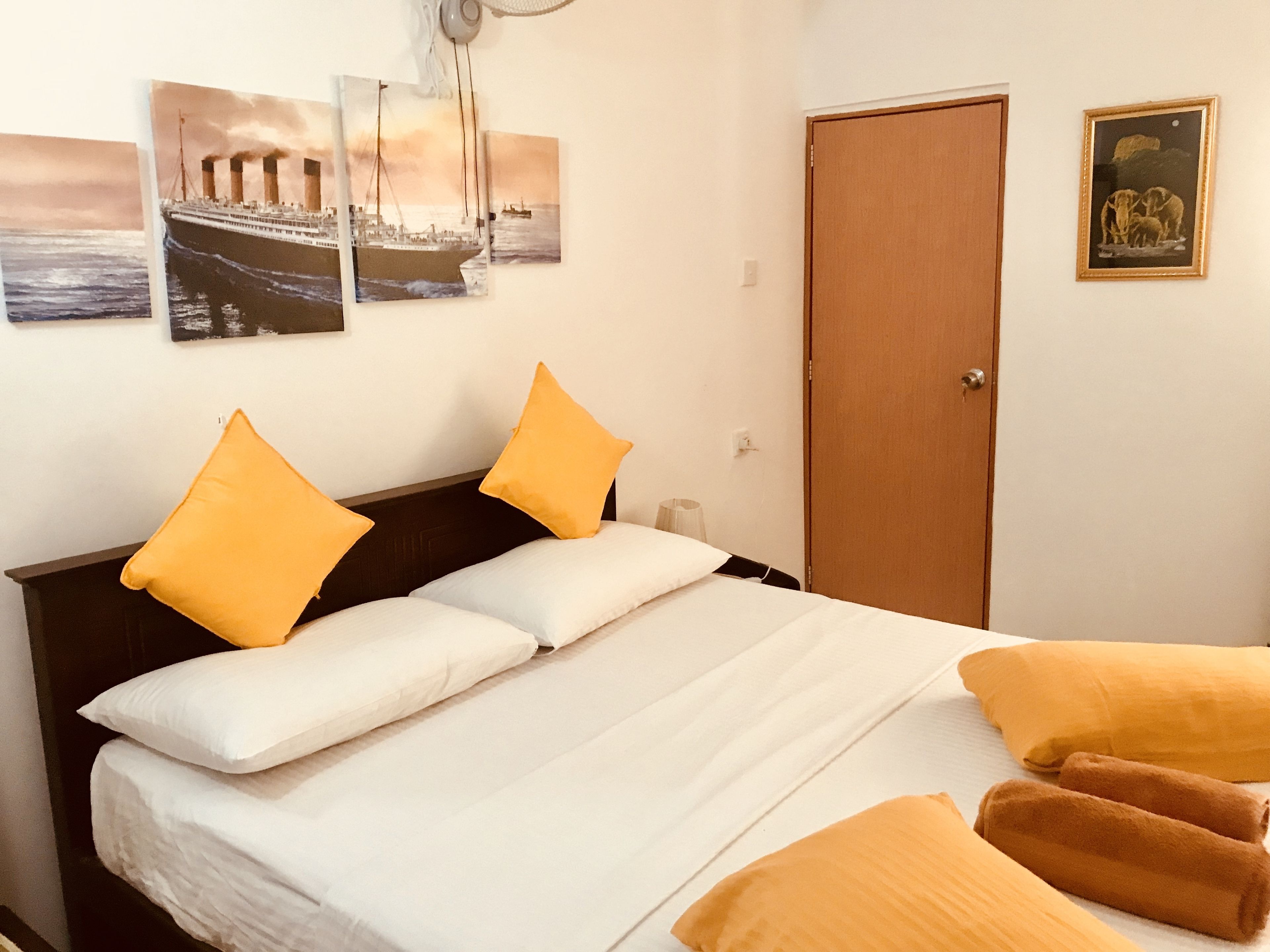Standard Double Room | In-room safe, soundproofing, iron/ironing board, free WiFi