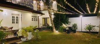 White Villa Airport Transit Hotel