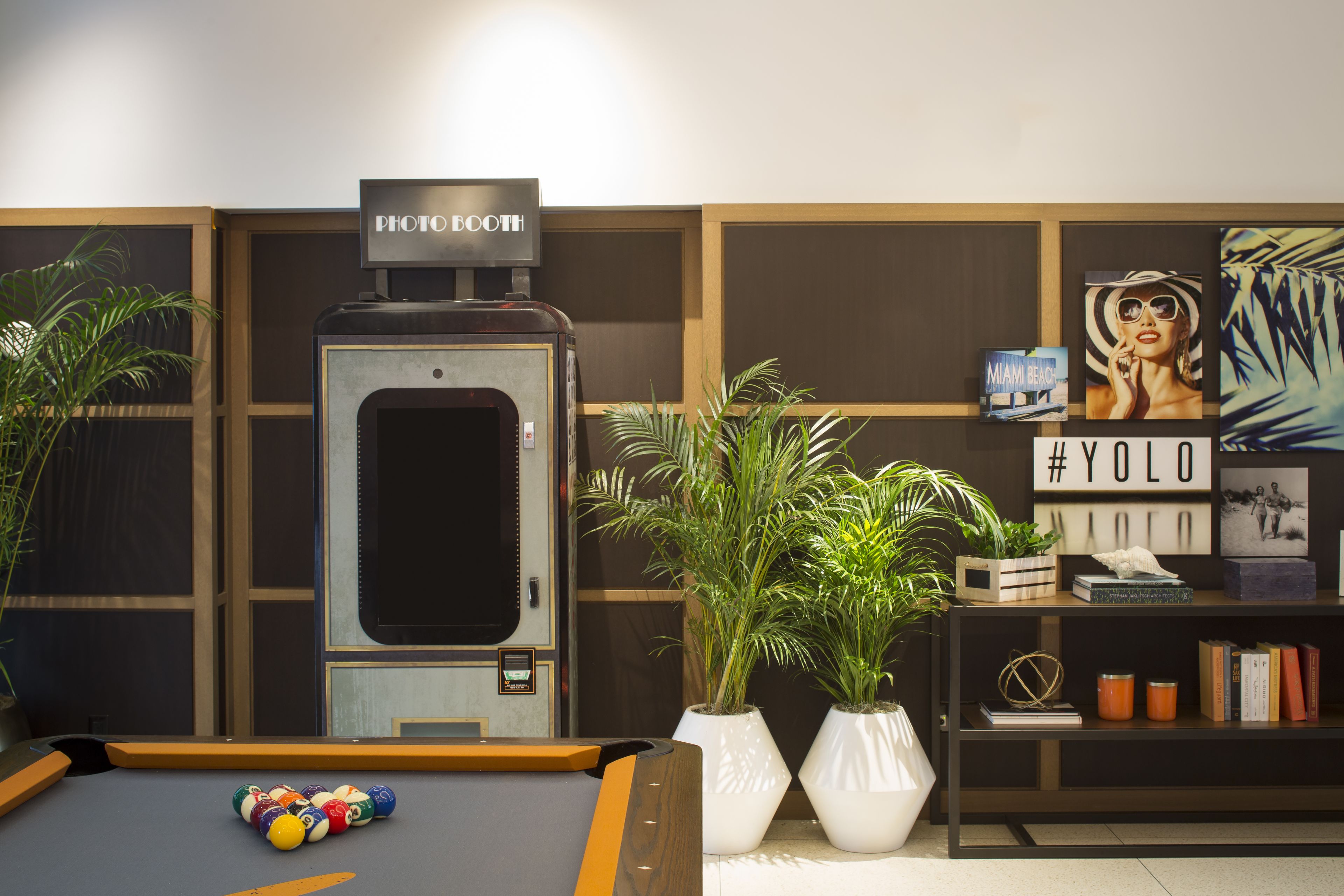 Photo - Generator Miami